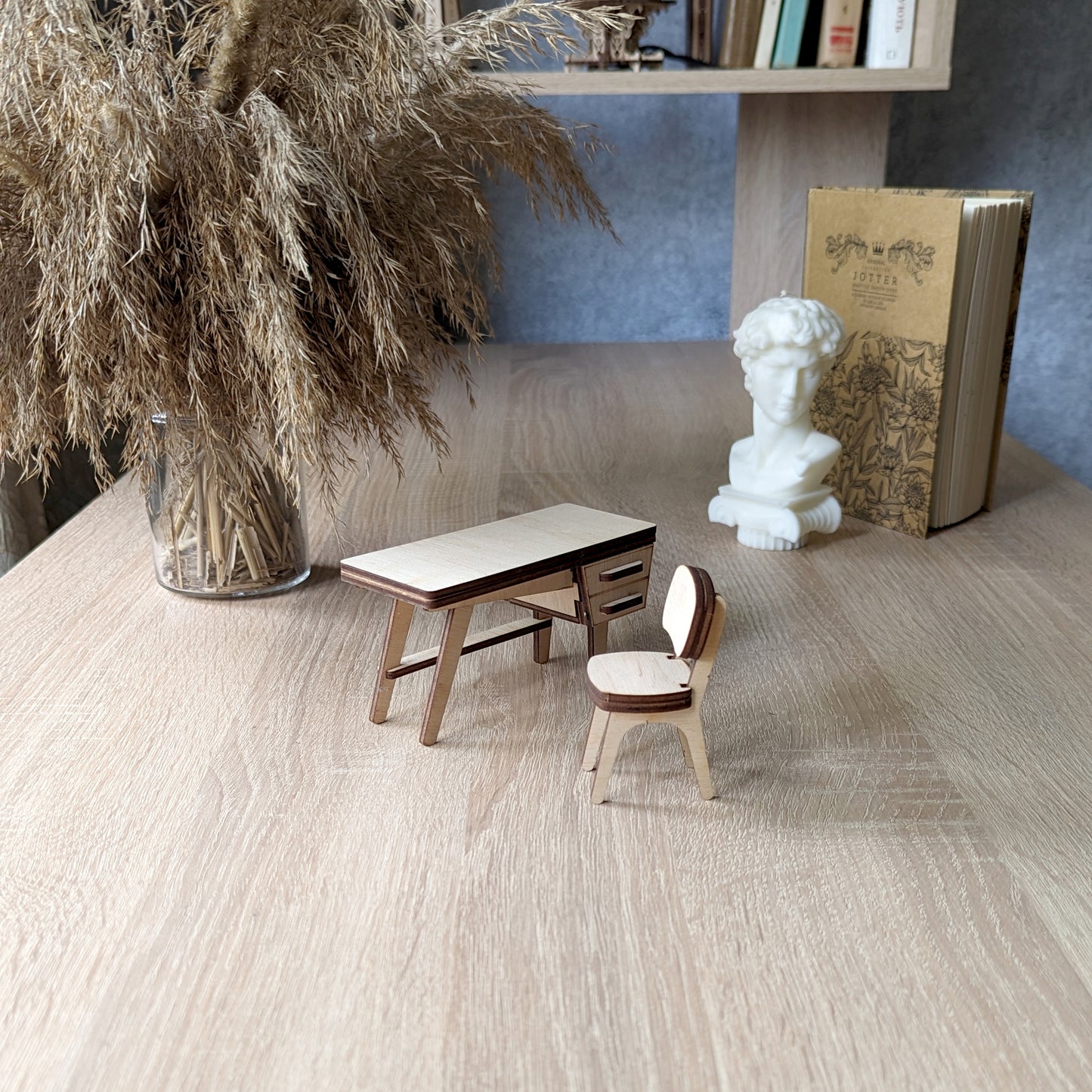Desk & chair