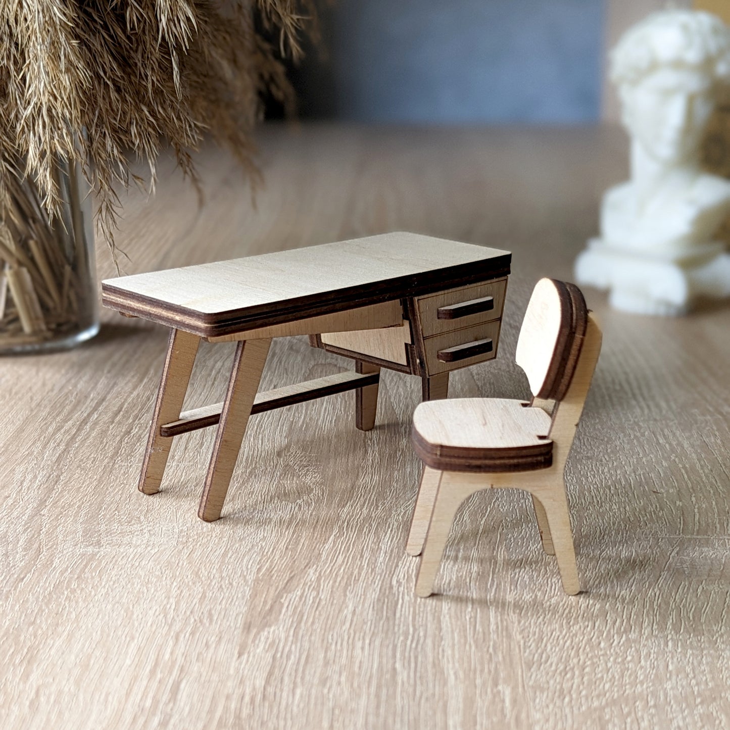Desk & chair