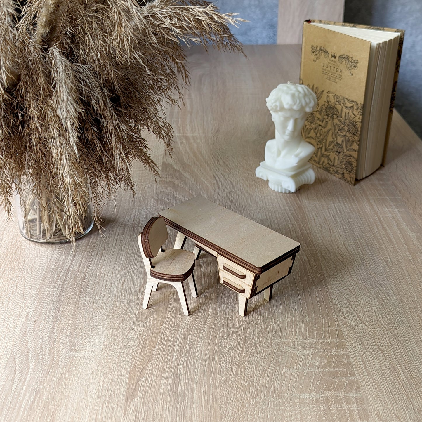 Desk & chair