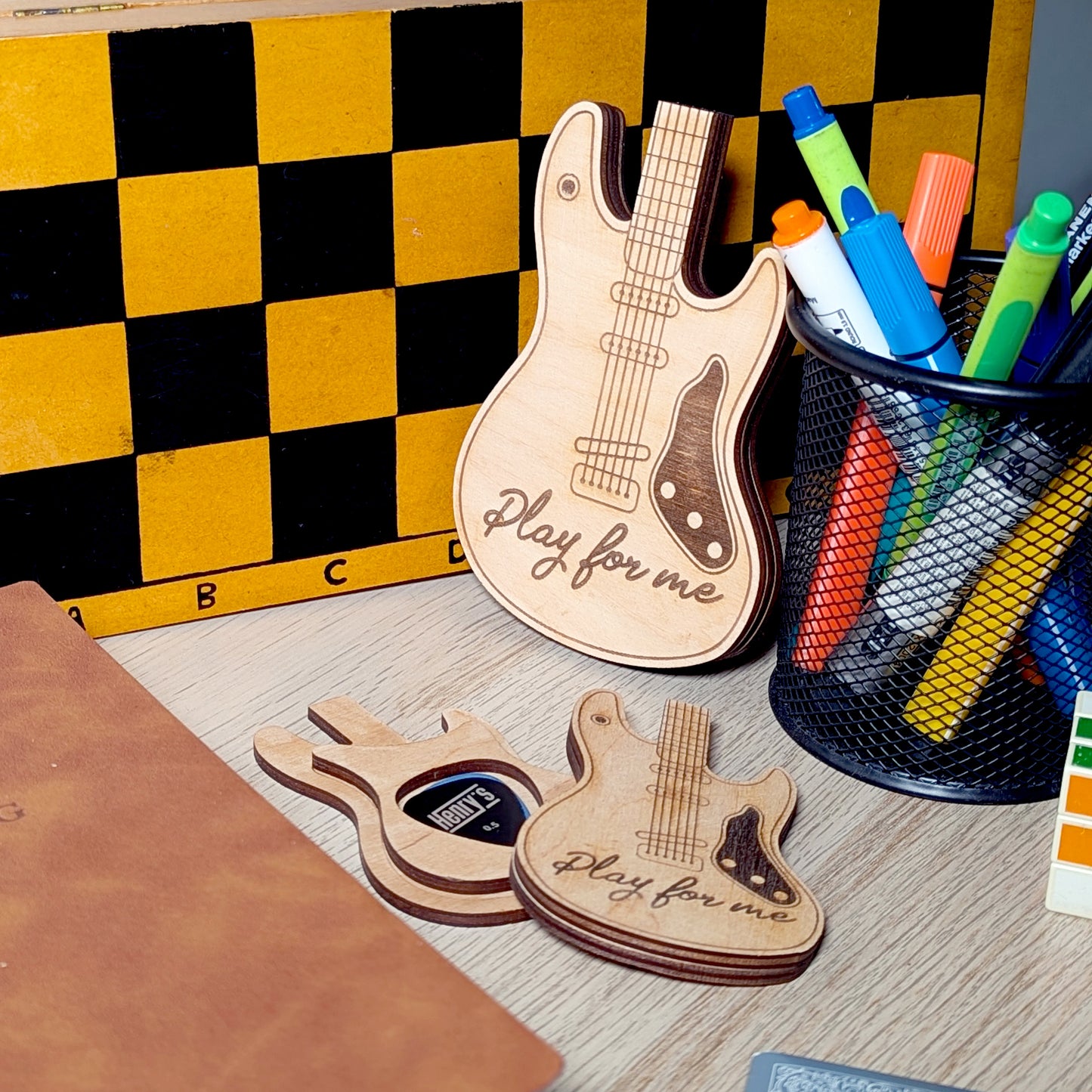 Guitar pick holder