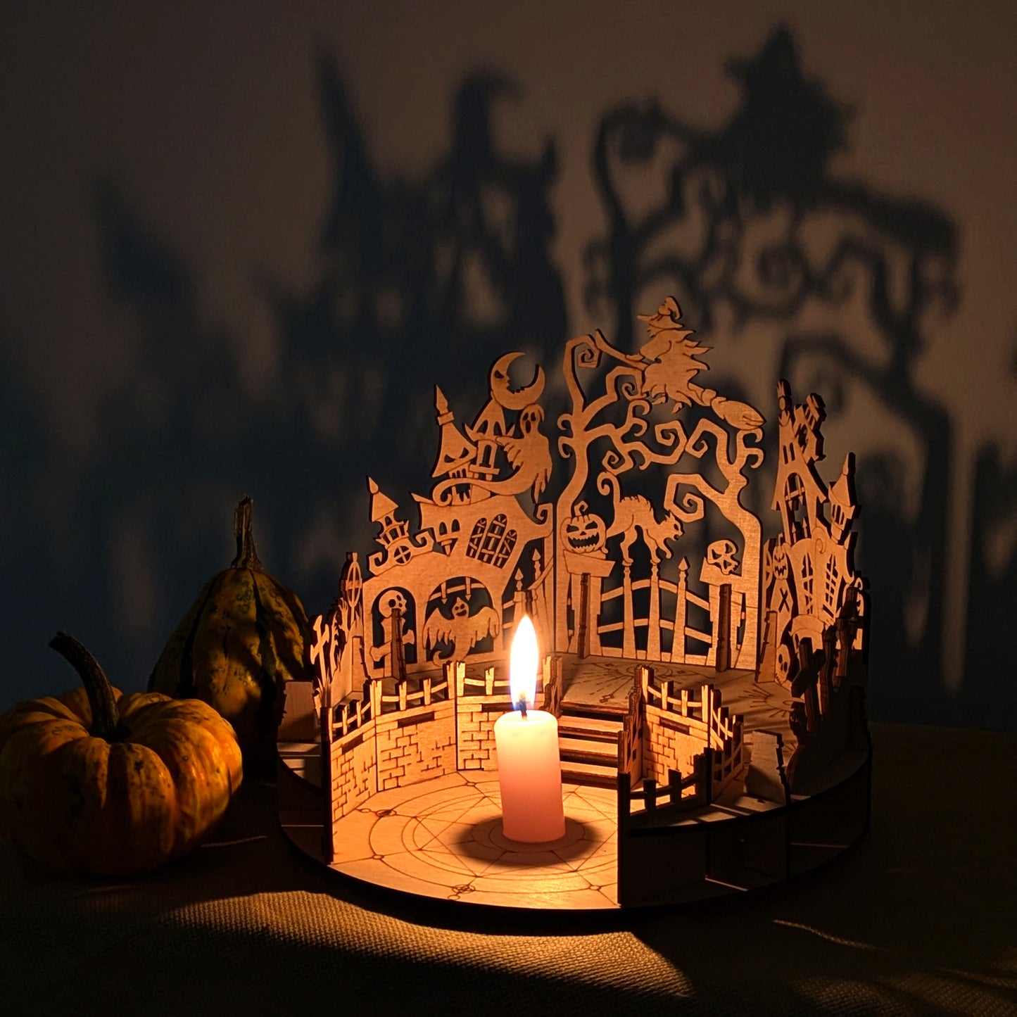 Halloween Scene (Shadow Lamp)