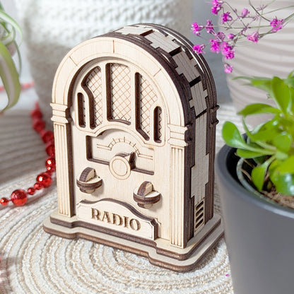 Vintage Radio Miniature