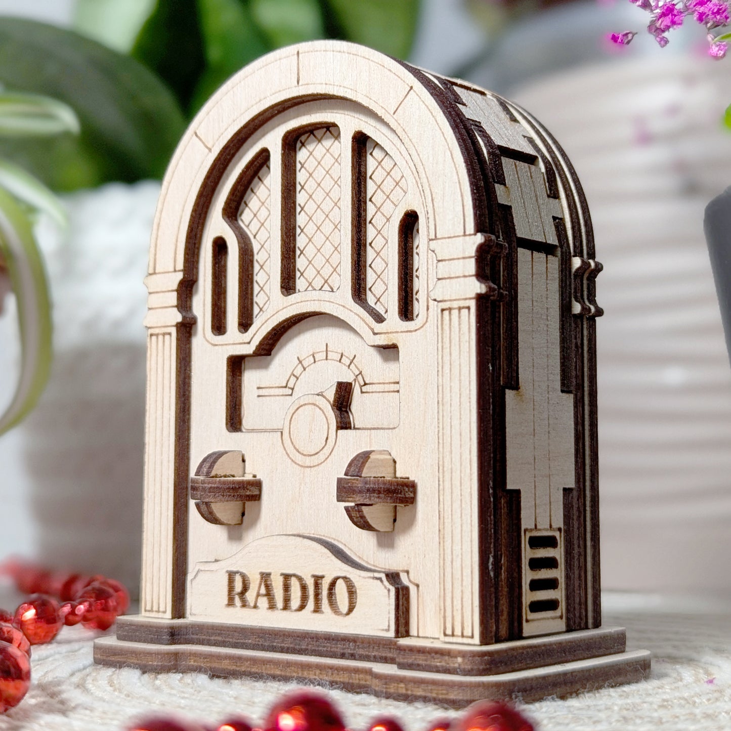 Vintage Radio Miniature