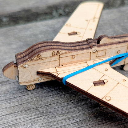 Airplane with shutting arrow mechanism