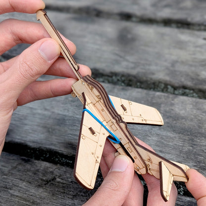 Airplane with shutting arrow mechanism