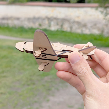 Shooting-Arrows Airplane Miniature