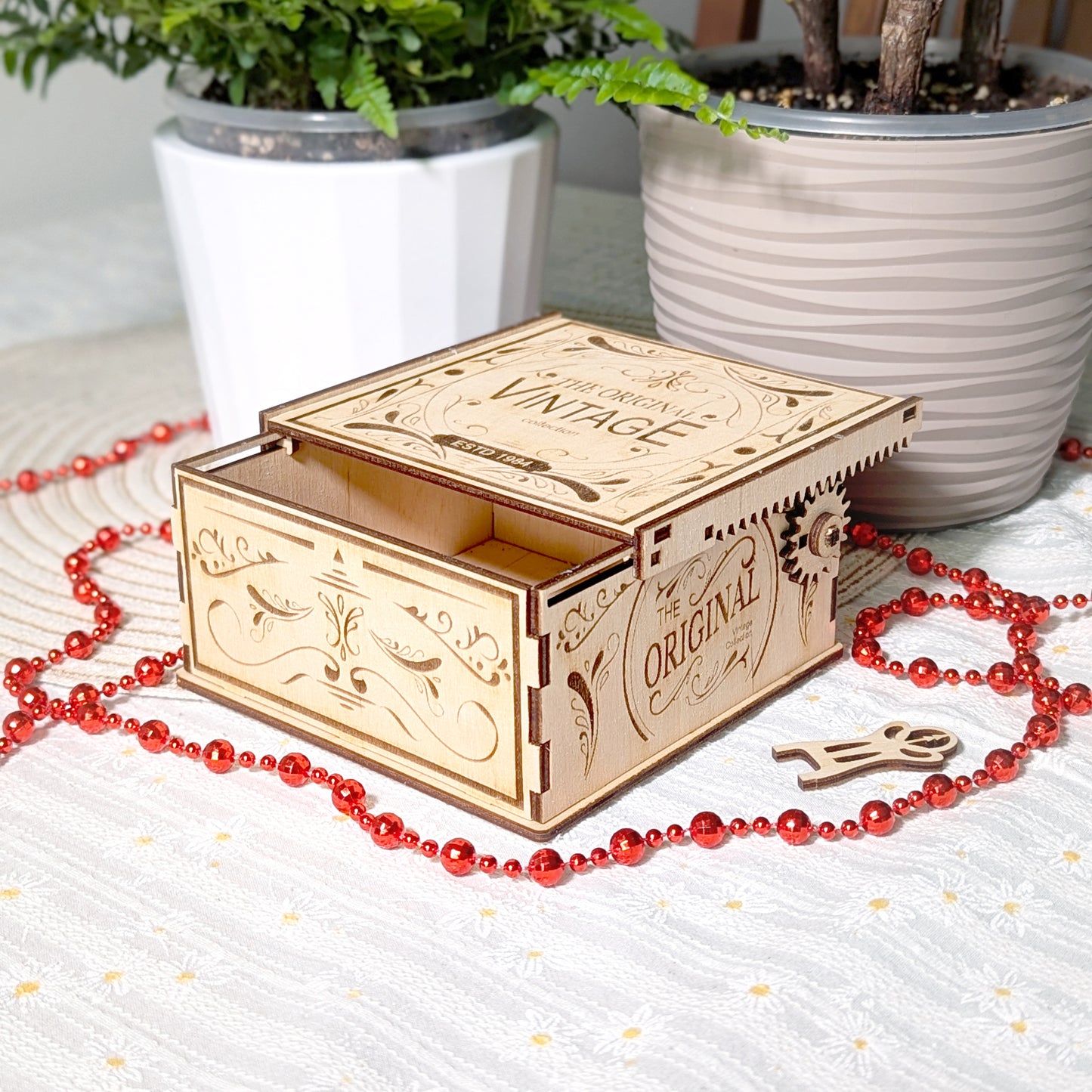 Mechanical vintage box