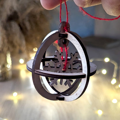 Christmas tree Ornaments - Snowflake in the Ball