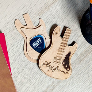 Guitar pick holder