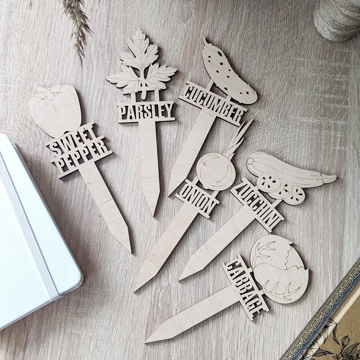 Big Garden Stakes Set