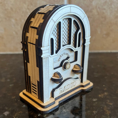 Vintage Radio Miniature