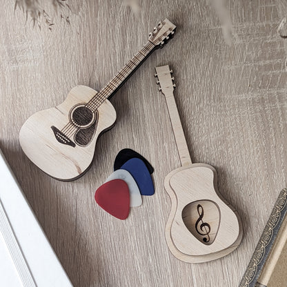 Guitar pick holder