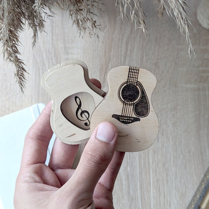 Guitar pick holder