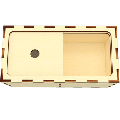 Box with a slide lid