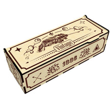 Load image into Gallery viewer, Vintage wooden box
